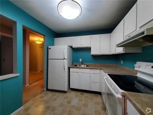 Building Photo - 3420 Golfview Dr Unit 307 Rental