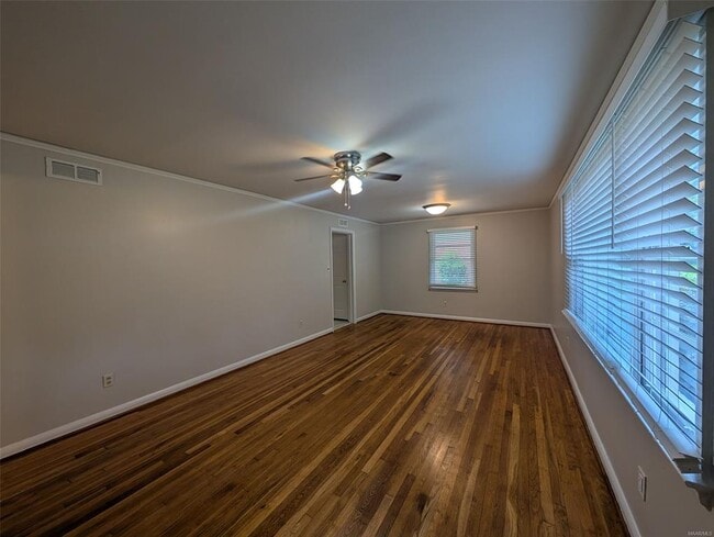 Photo - 744 Duval Dr