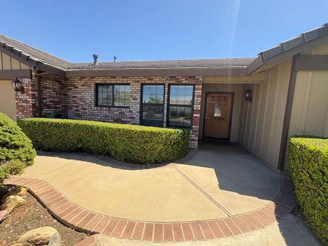 Photo - Spacious 4 Bedroom Home in Quiet Galt Neighborhood