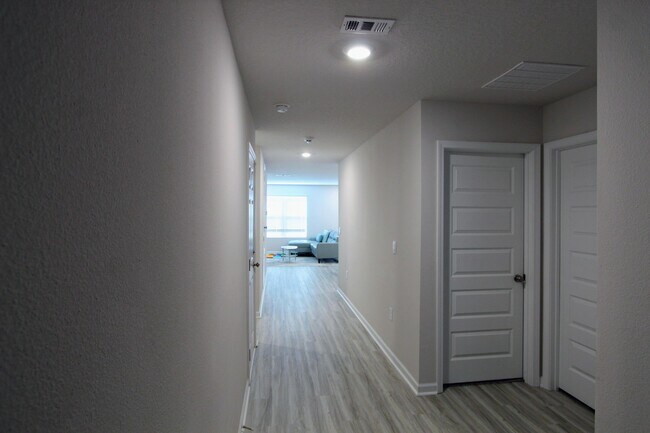 Photo - 440 Scarborough St