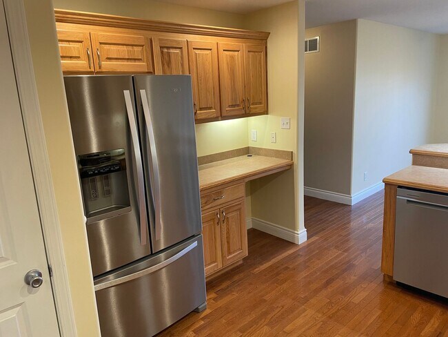 Photo - 4 bed/ 3 1/2 bath