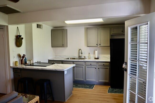 Building Photo - 178 W Coolidge St Unit 178 C Rental