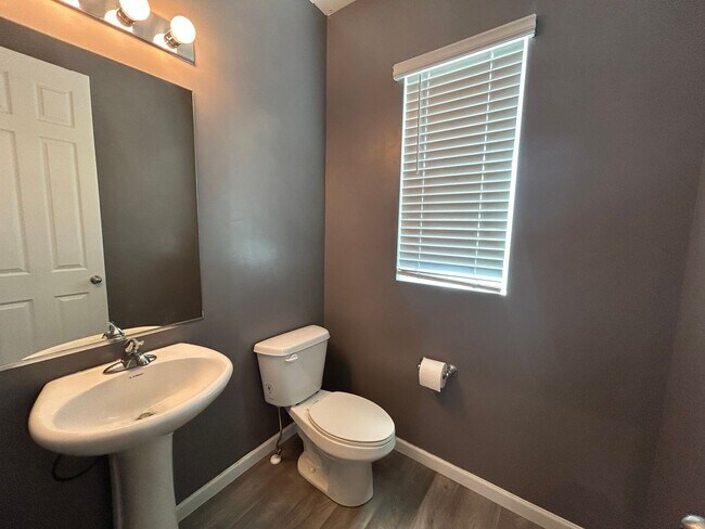 Photo - 3 Bedroom 2 Bathroom Townhouse in Payson, Utah!