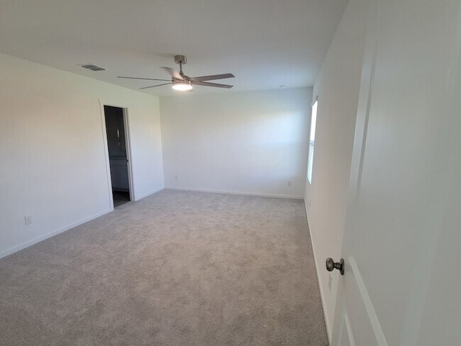 Photo - 1612 Parlier St