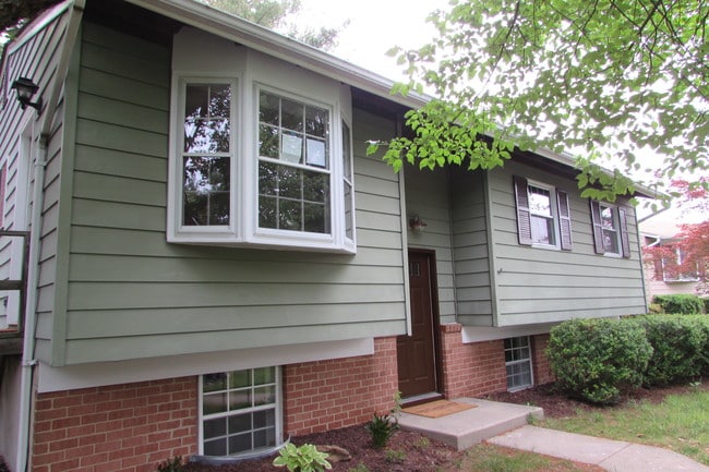 Front vew - 8 Templar Ct Unit B