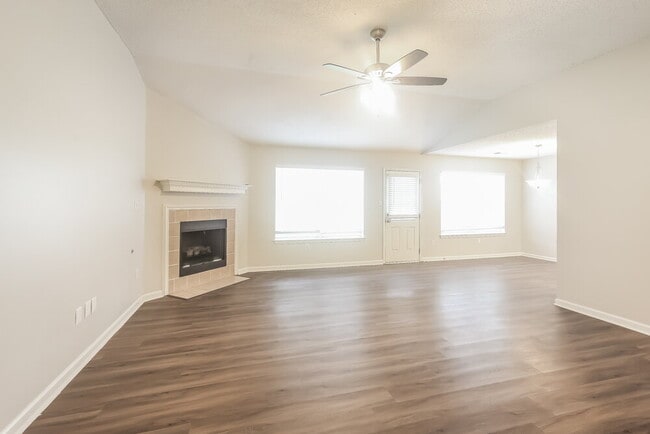 Photo - 6064 Allen Pkwy E