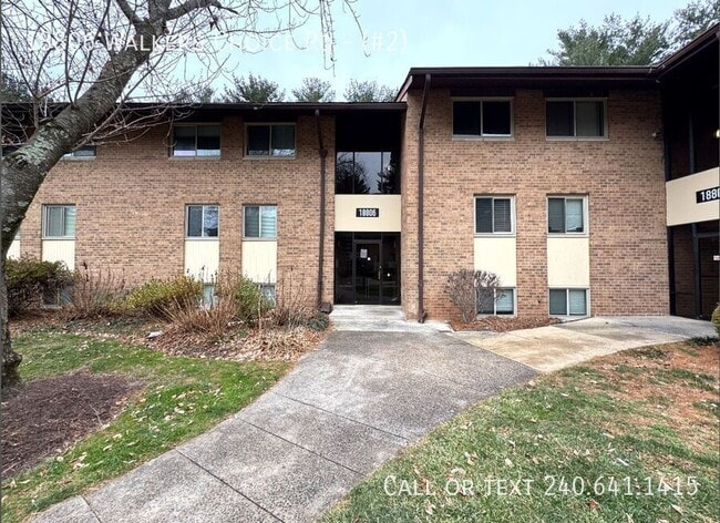 Building Photo - 18806 Walkers Choice Rd Unit (#2)