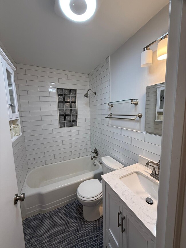 Photo - 2110 Villa Dr