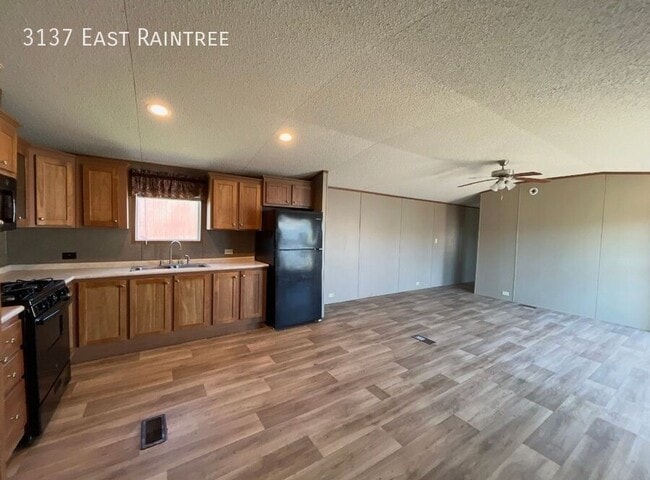 Photo - 3137 East Raintree-