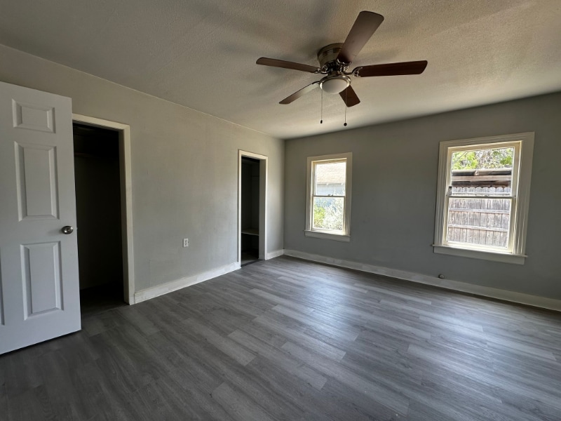 Photo - 15 N Bell St