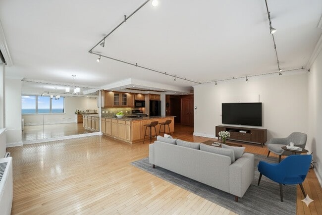 Photo - 40 E Cedar St Unit 21C