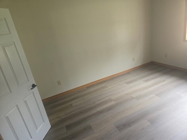 Building Photo - 1009 S 9th St Unit Apartment A