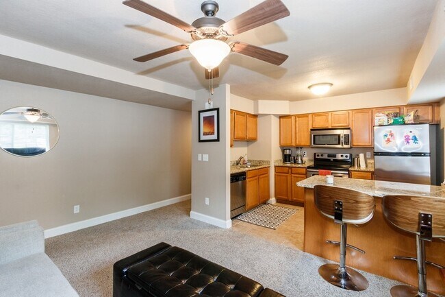 Photo - 104 Grandview Ct Unit 114