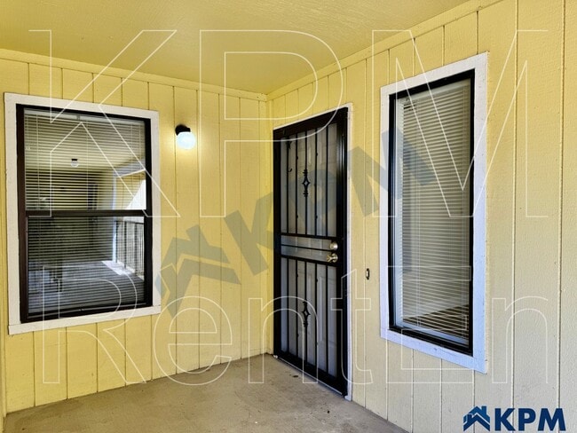 Photo - 1311 W Century Blvd Unit 25