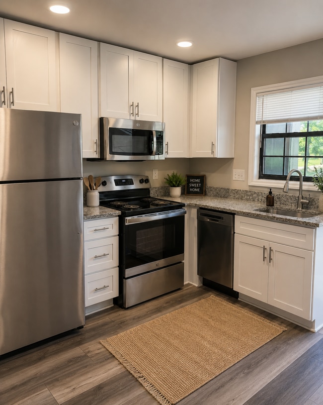 Building Photo - 581 Starlight Dr