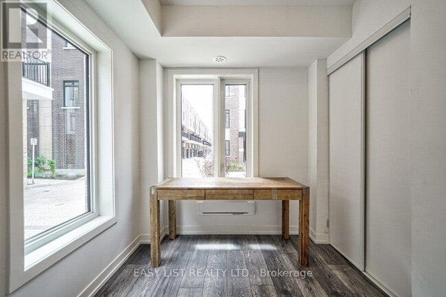 Photo - 27 Spruce Pnes Cres