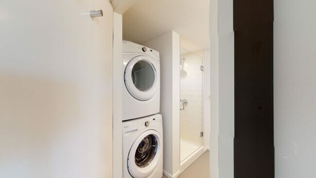 Photo - 345 Harrison Ave Unidad 1171