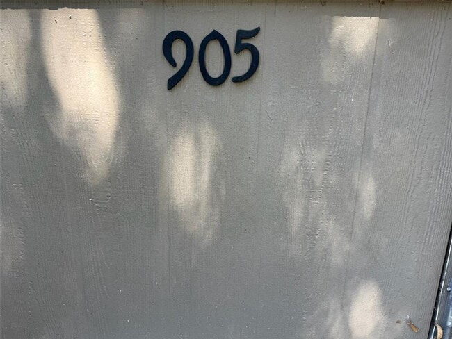 Photo - 6519 W Newberry Rd Unit 905