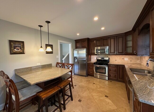 Photo - 130 Bonnie Brae Ave
