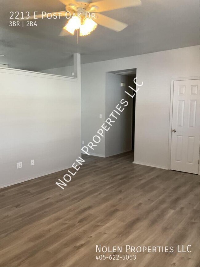Photo - 2213 Post Oak Dr