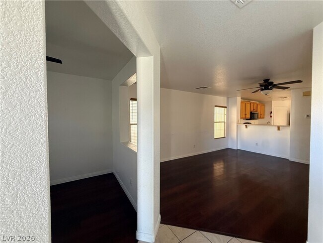 Photo - 4927 Volcanic Rock Ln