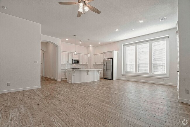 Building Photo - 17099 Crimson Crest Dr Rental