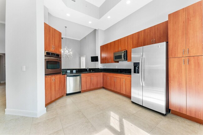 Photo - 16102 Emerald Estates Dr Unit 101