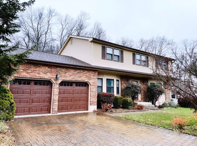 Photo - 3211 Drexel Dr House