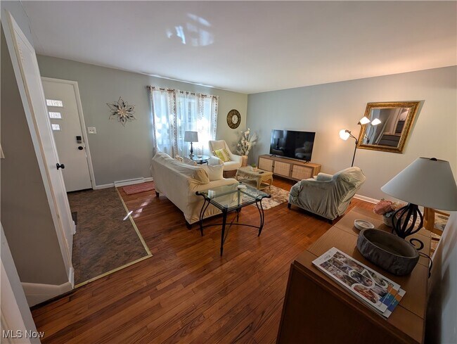 Photo - 1494 Hilton Dr