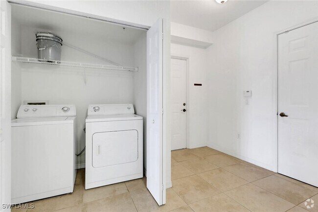 Building Photo - 20201 Estero Gardens Cir Unit 106 Rental