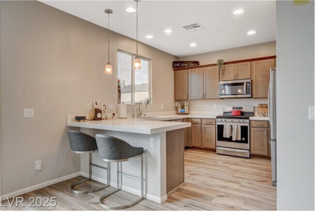 Photo - 1014 Solemn Cactus Ave