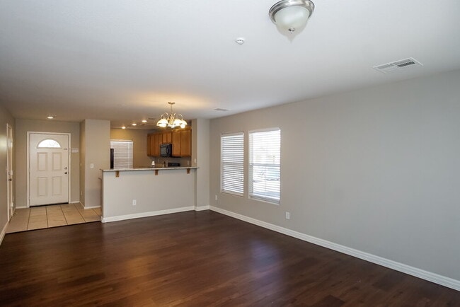 Photo - 1082 Paradise Coach Dr