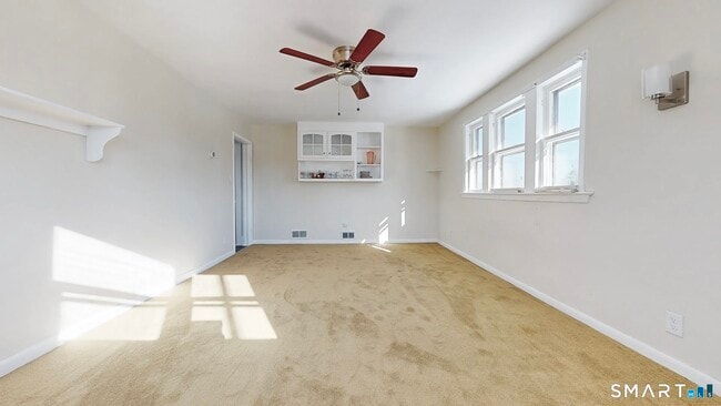 Photo - 150 Adams St