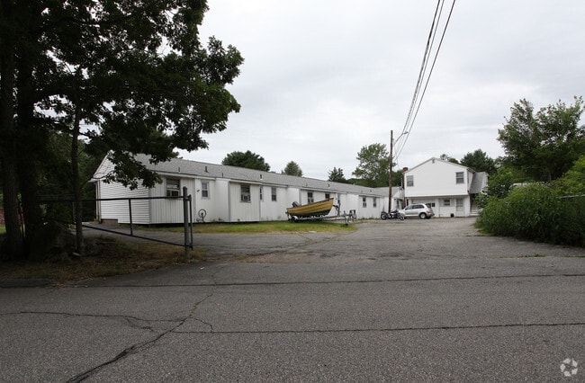 Colonial Efficiency Apartments - Colonial Efficiency Apartments