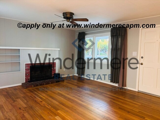 Building Photo - Charming 4 bedroom Home in Tahoe Park w/ EV Charger!!
