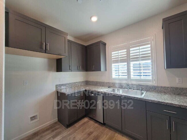 Photo - 1476 Descanso Ln