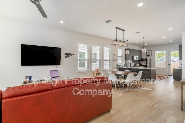 Photo - 719 Eleanor Ave