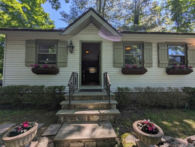 Photo - 3 Wild Rose Ln