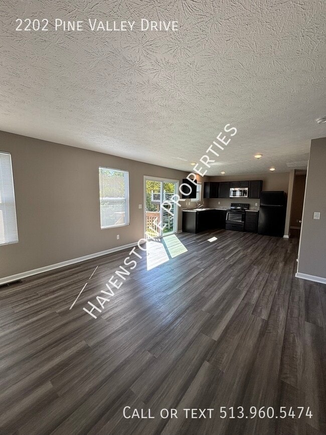 Photo - 2202 Pine Valley Dr