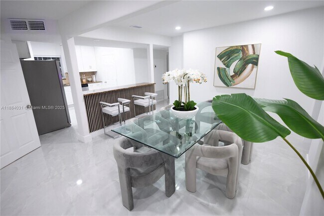 Photo - 1435 Grant St