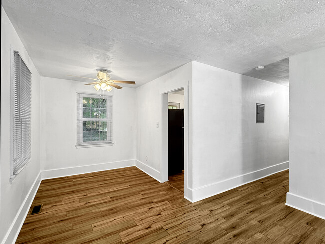 Dining Area - 224 Virginia Ave Unit A