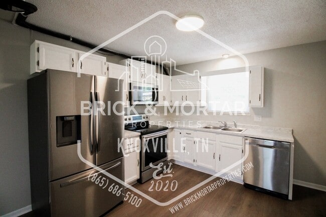 Photo - 1015 Clendenen Rd