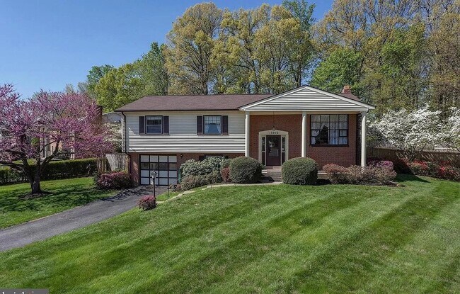 Photo - 13502 Delaney Rd House