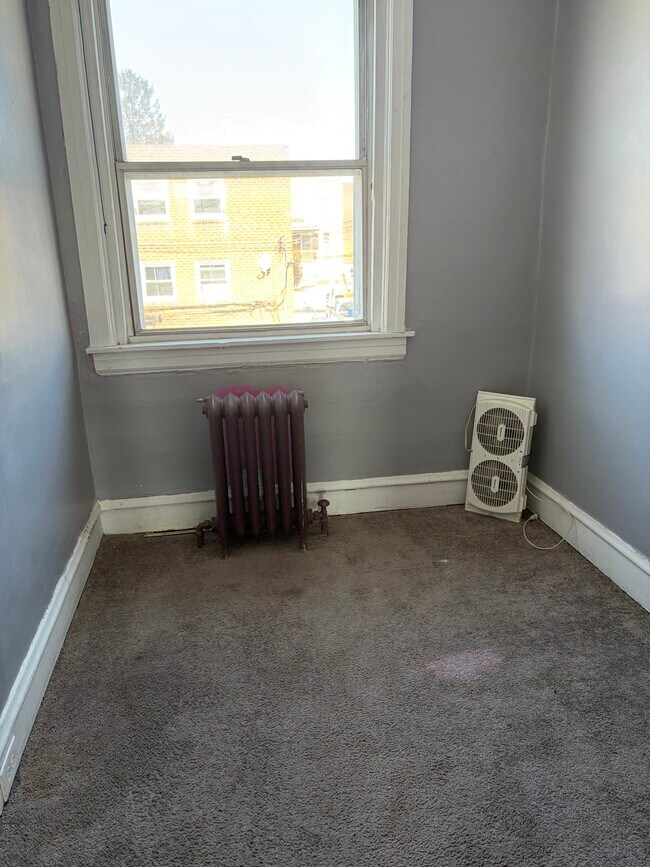 Photo - 7159 Radbourne Rd