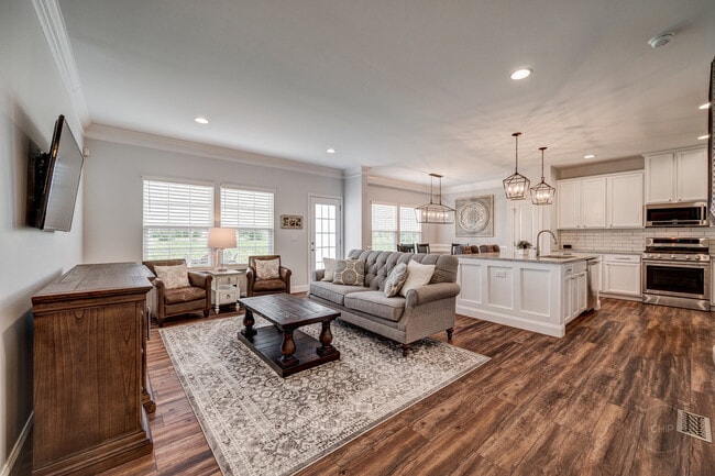 Photo - 12919 White Pine Way