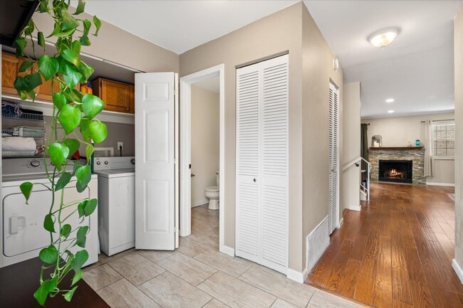 Photo - 3461 S Ammons St