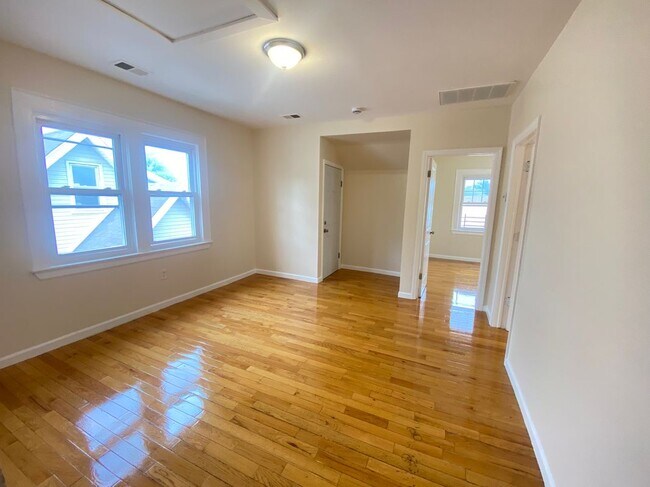 23 Monticello Ave