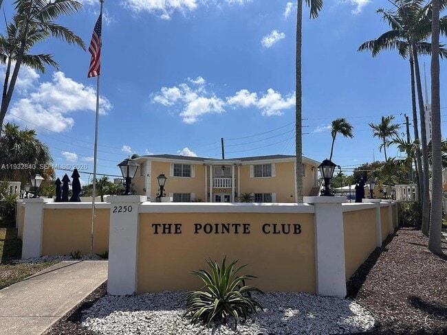 Building Photo - 5800 NE 22nd Way Unit 508