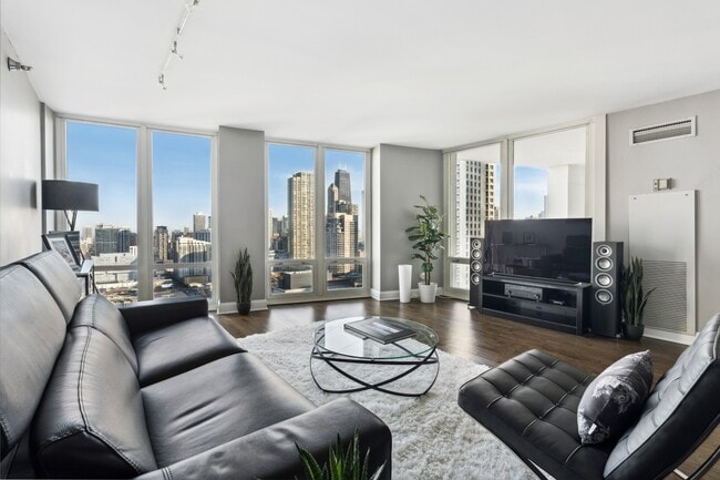 345 N La Salle Dr