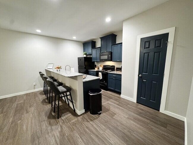 Photo - 1901 E Sabine St Unit 103